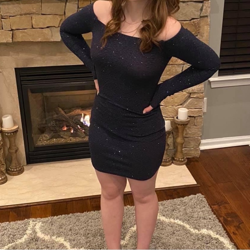 Windsor Size Small Long Sleeve Off the Shoulder Blue Sparkly Dress
